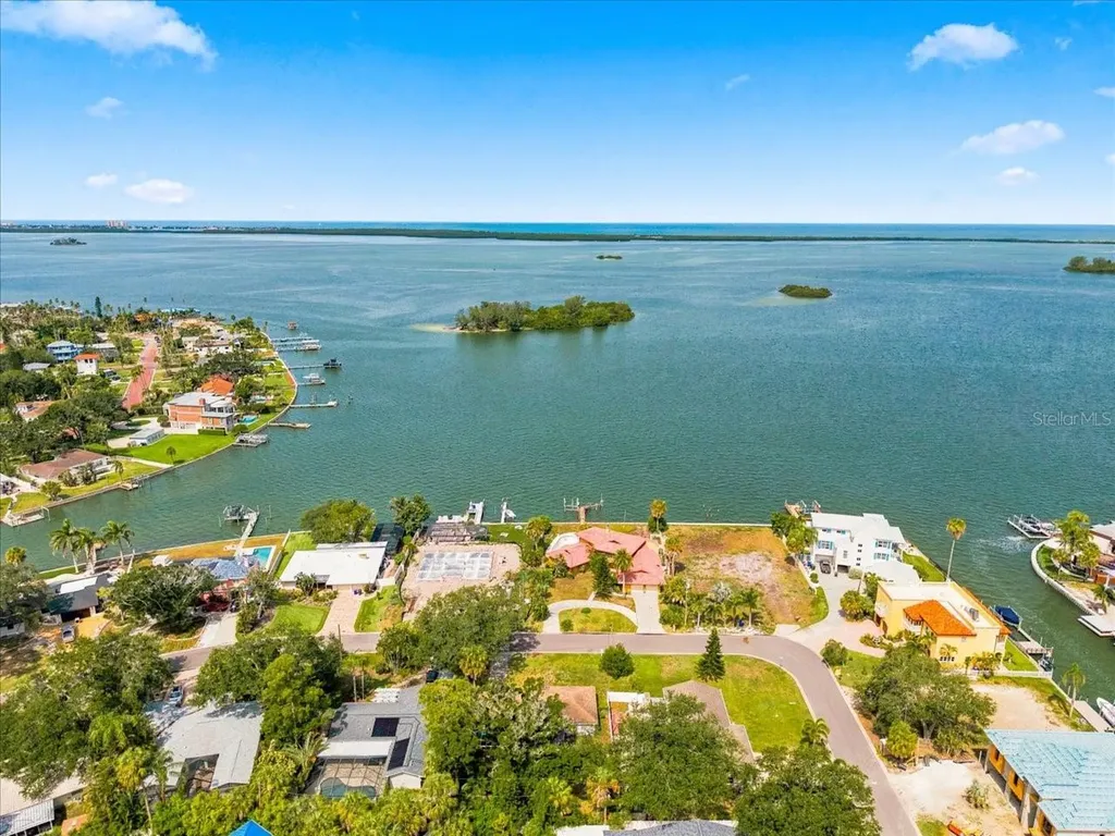 111 Shore Drive Dunedin FL 34698