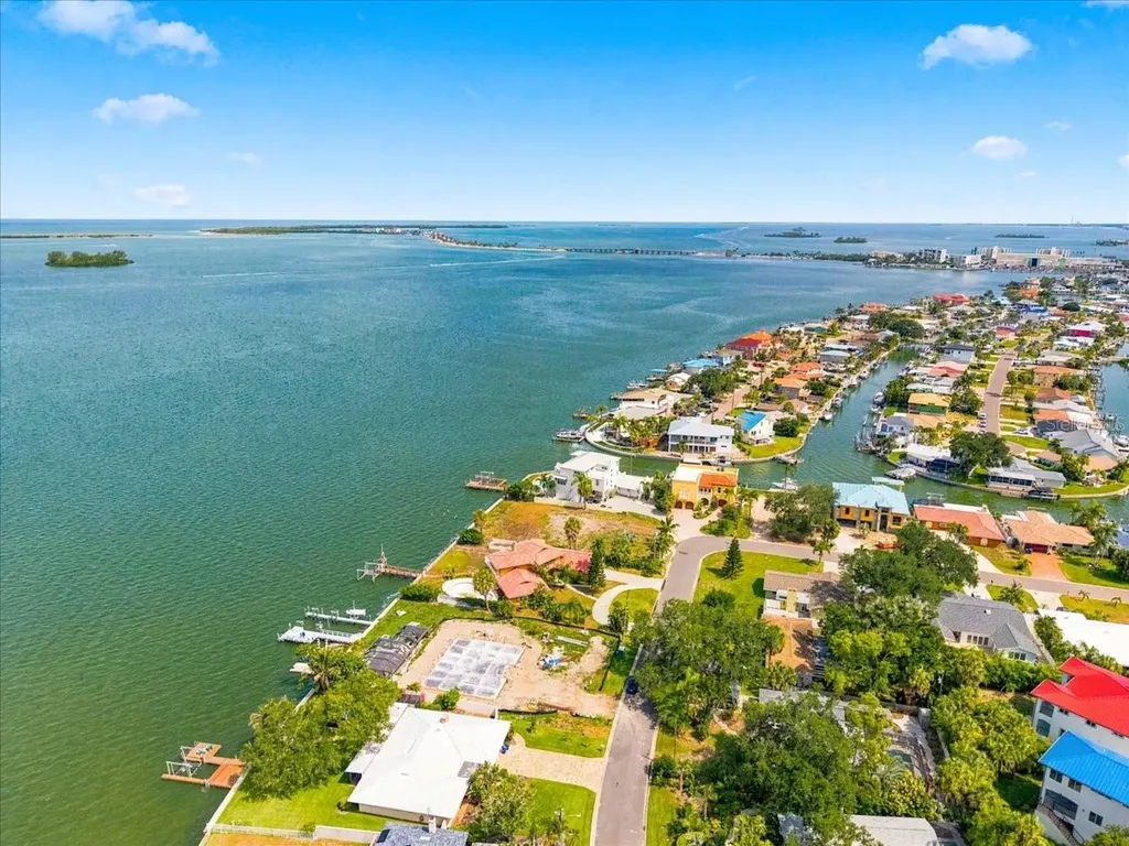 111 Shore Drive Dunedin FL 34698