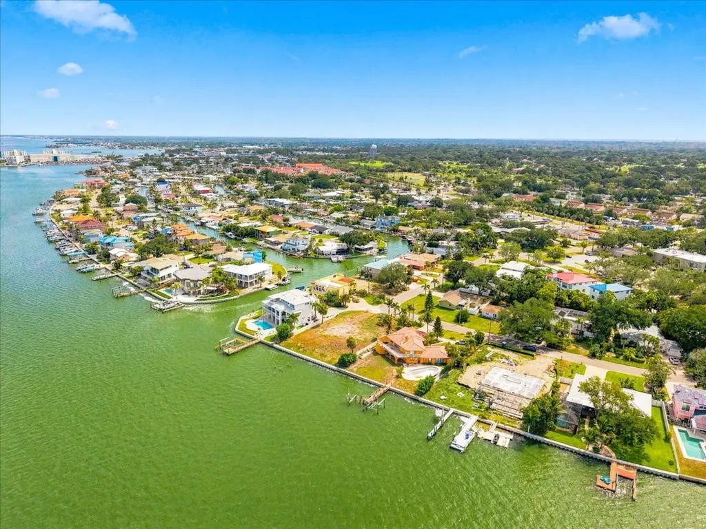 111 Shore Drive Dunedin FL 34698