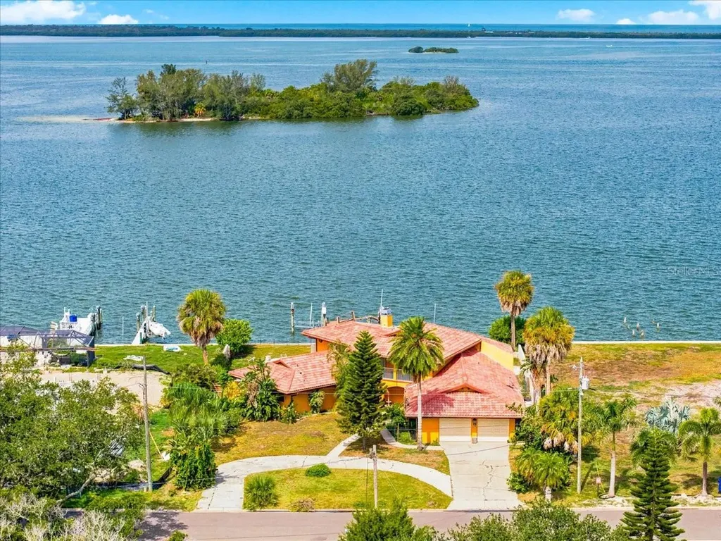 111 Shore Drive Dunedin FL 34698