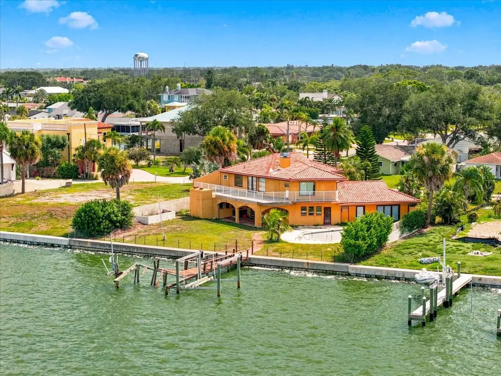 111 Shore Drive Dunedin FL 34698