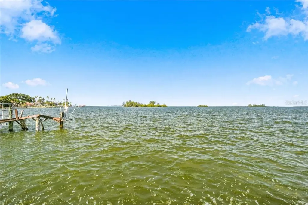 111 Shore Drive Dunedin FL 34698