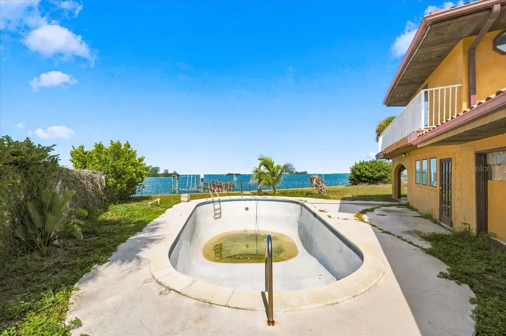 111 Shore Drive Dunedin FL 34698