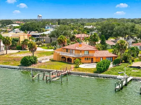 111 Shore Drive Dunedin FL 34698
