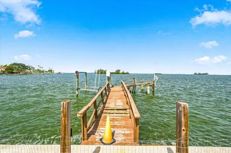 111 Shore Drive Dunedin FL 34698