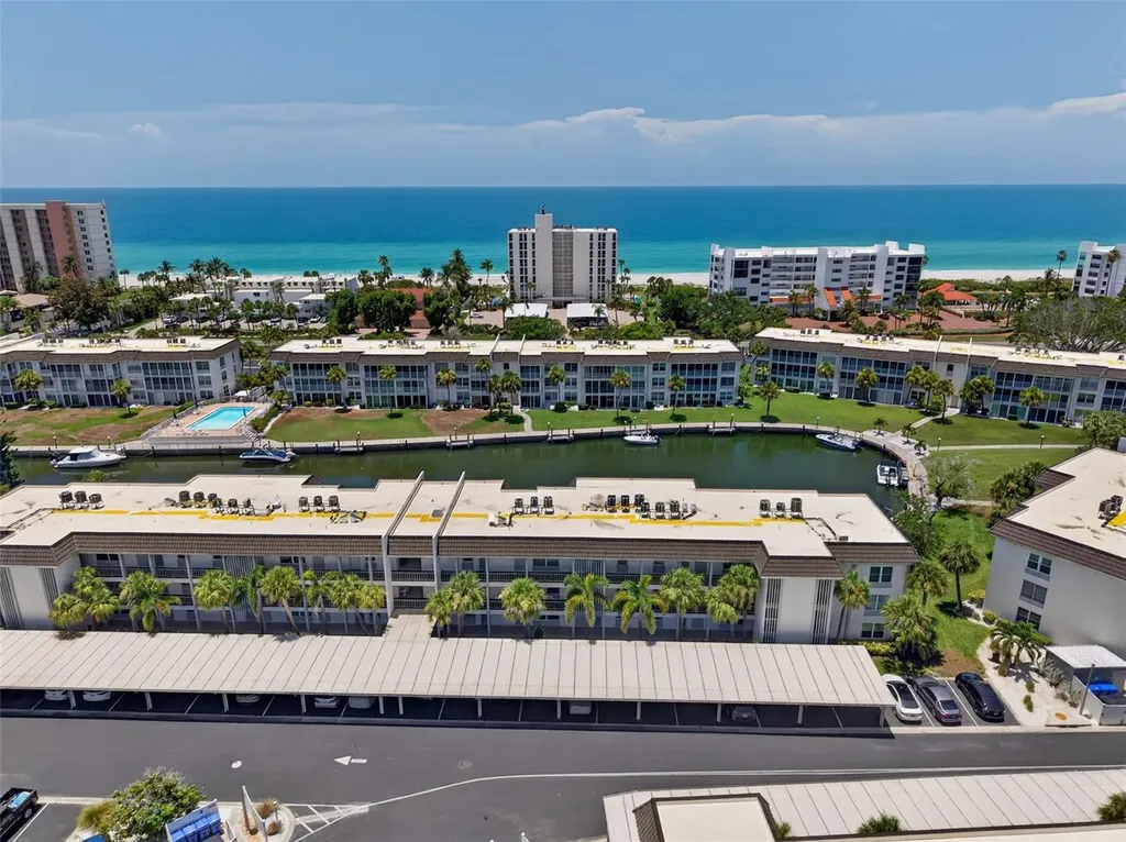 4390 Exeter Drive Longboat Key FL 34228