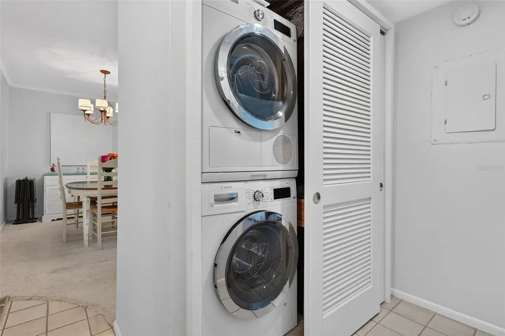 4390 Exeter Drive Longboat Key FL 34228