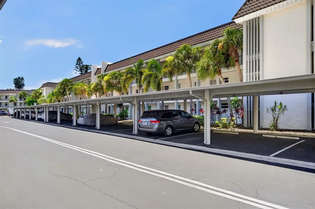 4390 Exeter Drive Longboat Key FL 34228