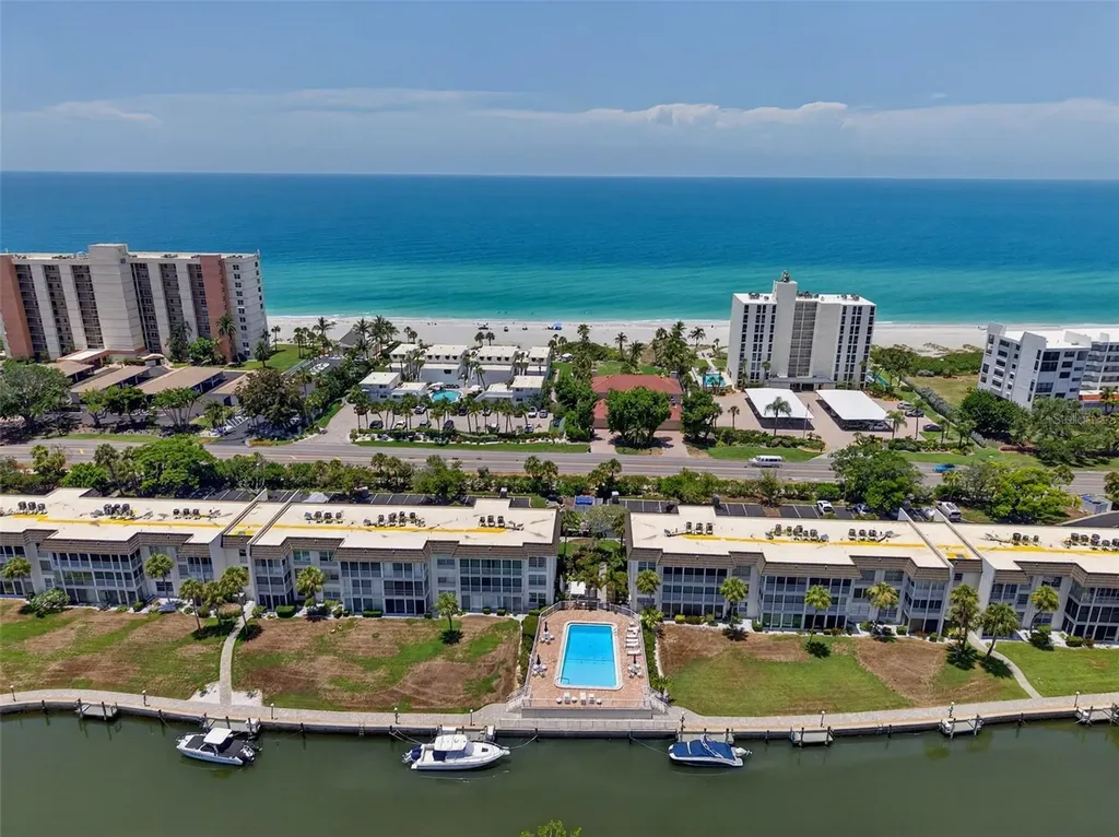 4390 Exeter Drive Longboat Key FL 34228