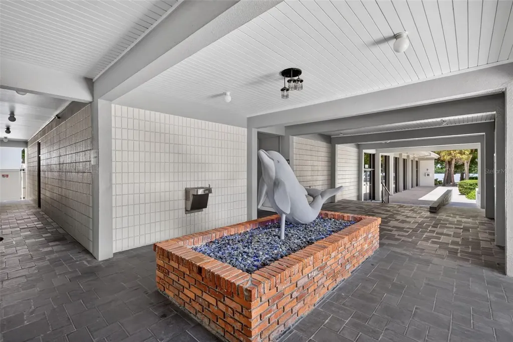 4390 Exeter Drive Longboat Key FL 34228