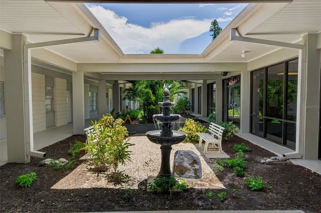 4390 Exeter Drive Longboat Key FL 34228