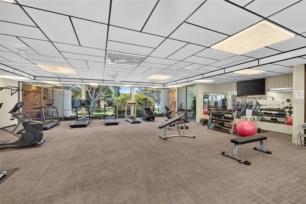 4390 Exeter Drive Longboat Key FL 34228