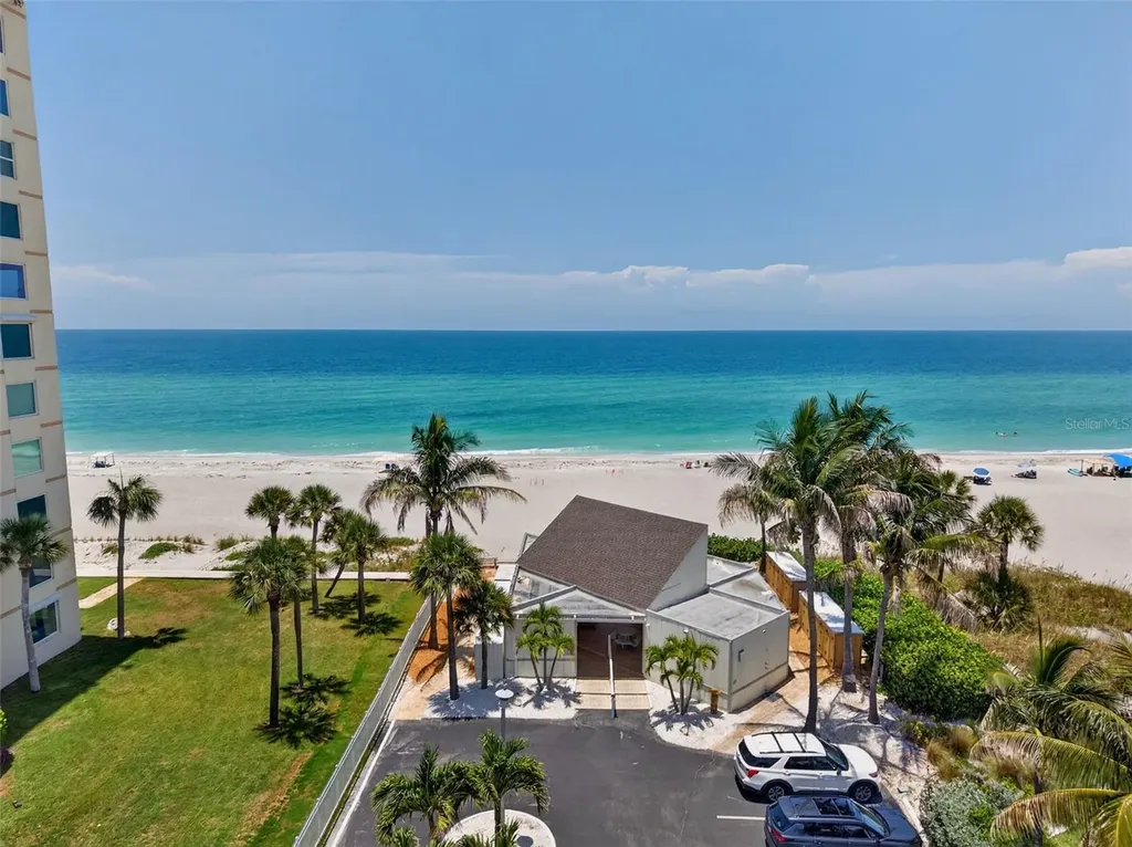 4390 Exeter Drive Longboat Key FL 34228