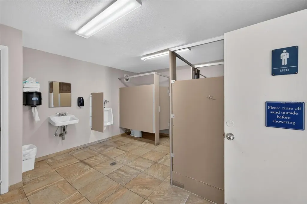 4390 Exeter Drive Longboat Key FL 34228
