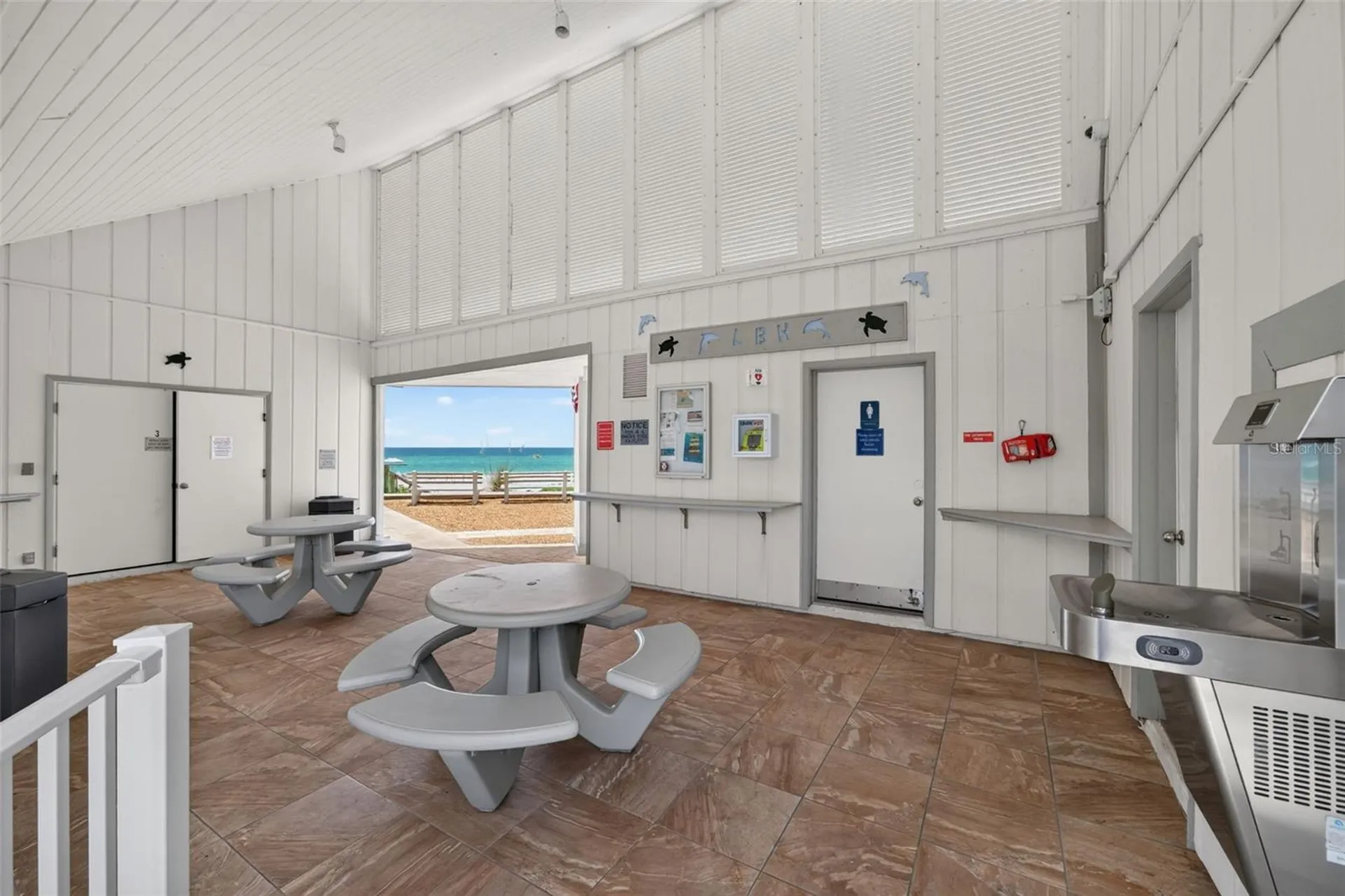 4390 Exeter Drive Longboat Key FL 34228