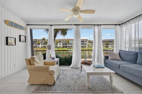 4390 Exeter Drive Longboat Key FL 34228