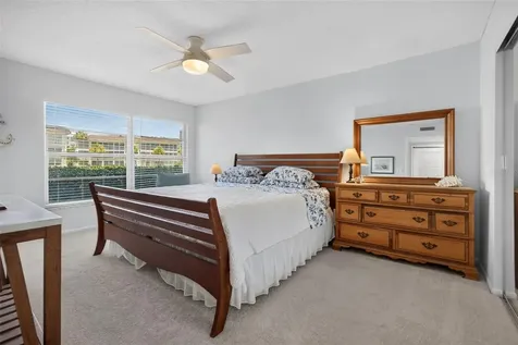 4390 Exeter Drive Longboat Key FL 34228