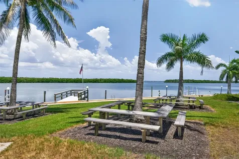 4390 Exeter Drive Longboat Key FL 34228