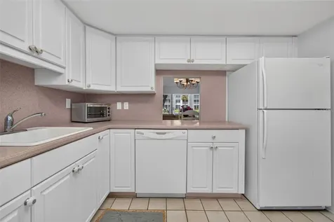 4390 Exeter Drive Longboat Key FL 34228