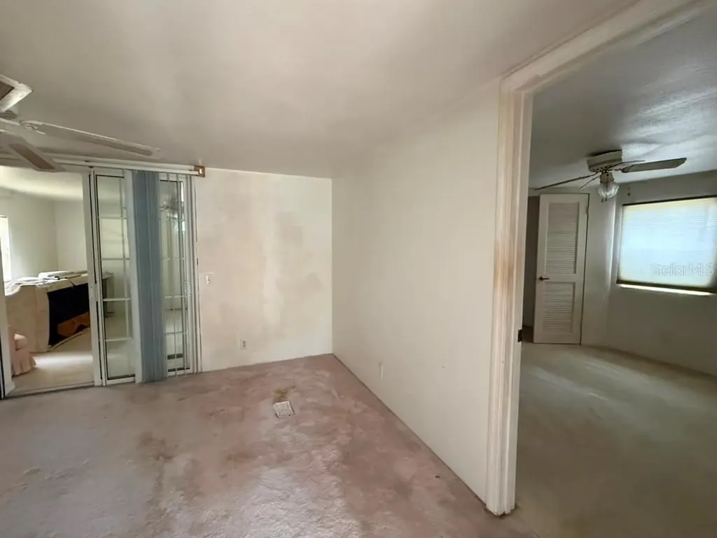 27416 Walnut Avenue Okahumpka FL 34762