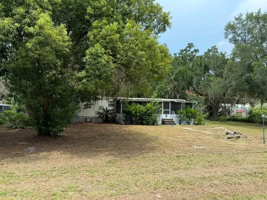 27416 Walnut Avenue Okahumpka FL 34762