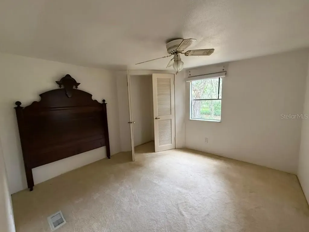 27416 Walnut Avenue Okahumpka FL 34762