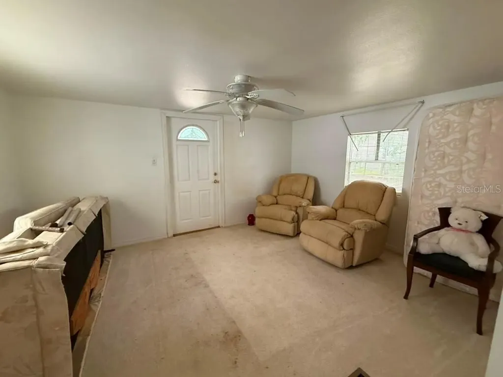 27416 Walnut Avenue Okahumpka FL 34762