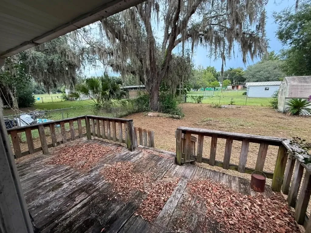 27416 Walnut Avenue Okahumpka FL 34762