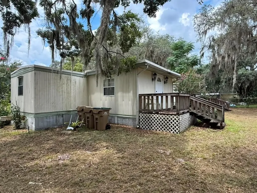 27416 Walnut Avenue Okahumpka FL 34762