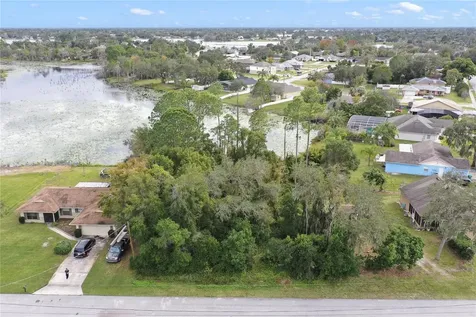 2145 Montecito Avenue Deltona FL 32738