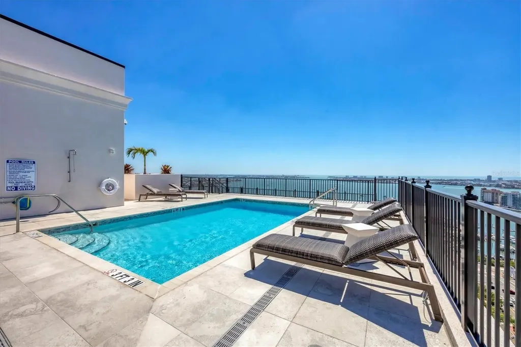 33 S Palm Avenue Sarasota FL 34236
