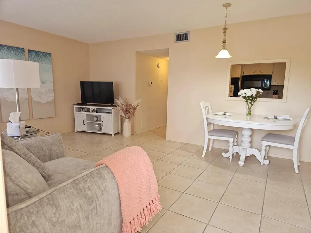 2458 Columbia Drive Clearwater FL 33763