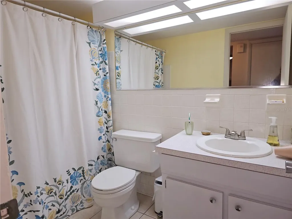 2458 Columbia Drive Clearwater FL 33763