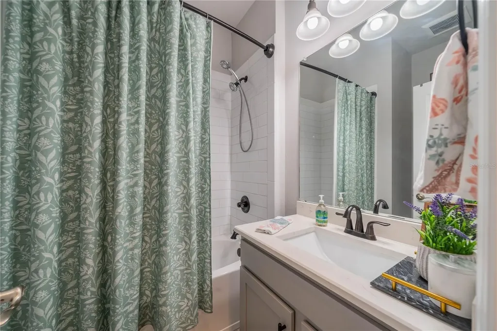 5538 Spanish Moss Cove Bradenton FL 34203