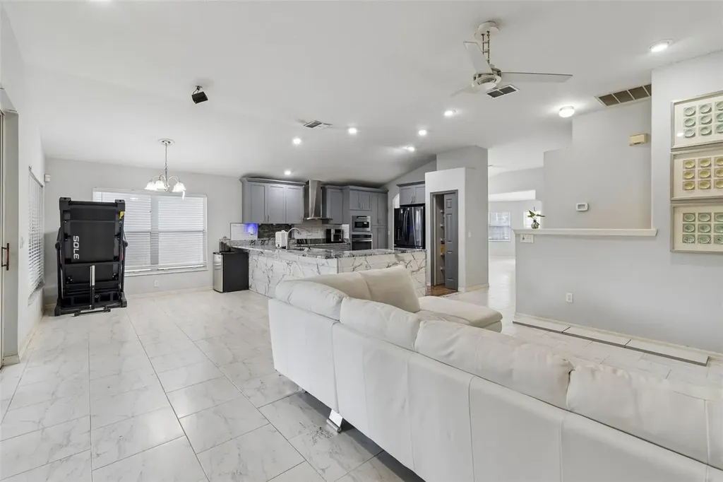 4643 Dunnie Drive Tampa FL 33614