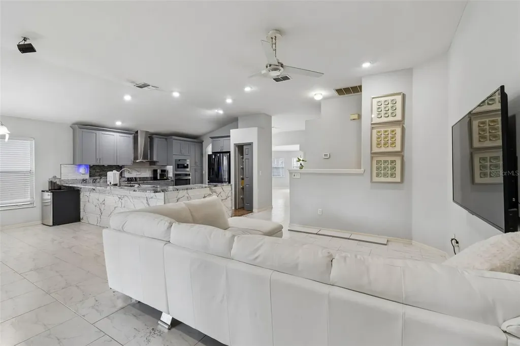 4643 Dunnie Drive Tampa FL 33614