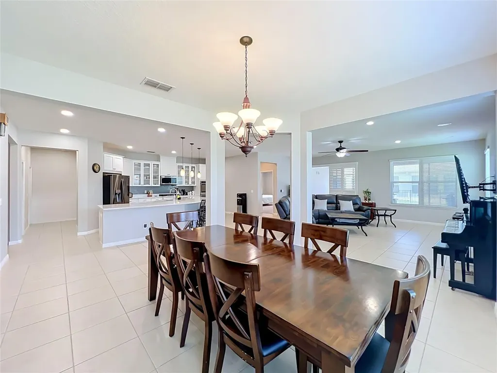 12224 Stone Bark Trail Orlando FL 32824