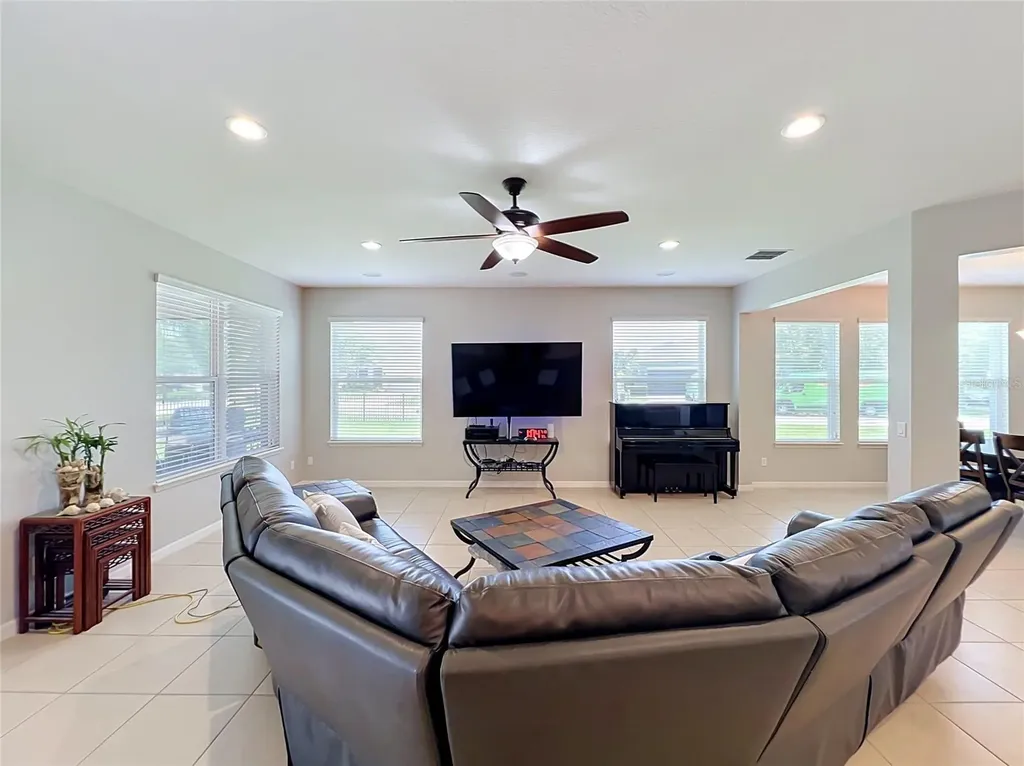 12224 Stone Bark Trail Orlando FL 32824
