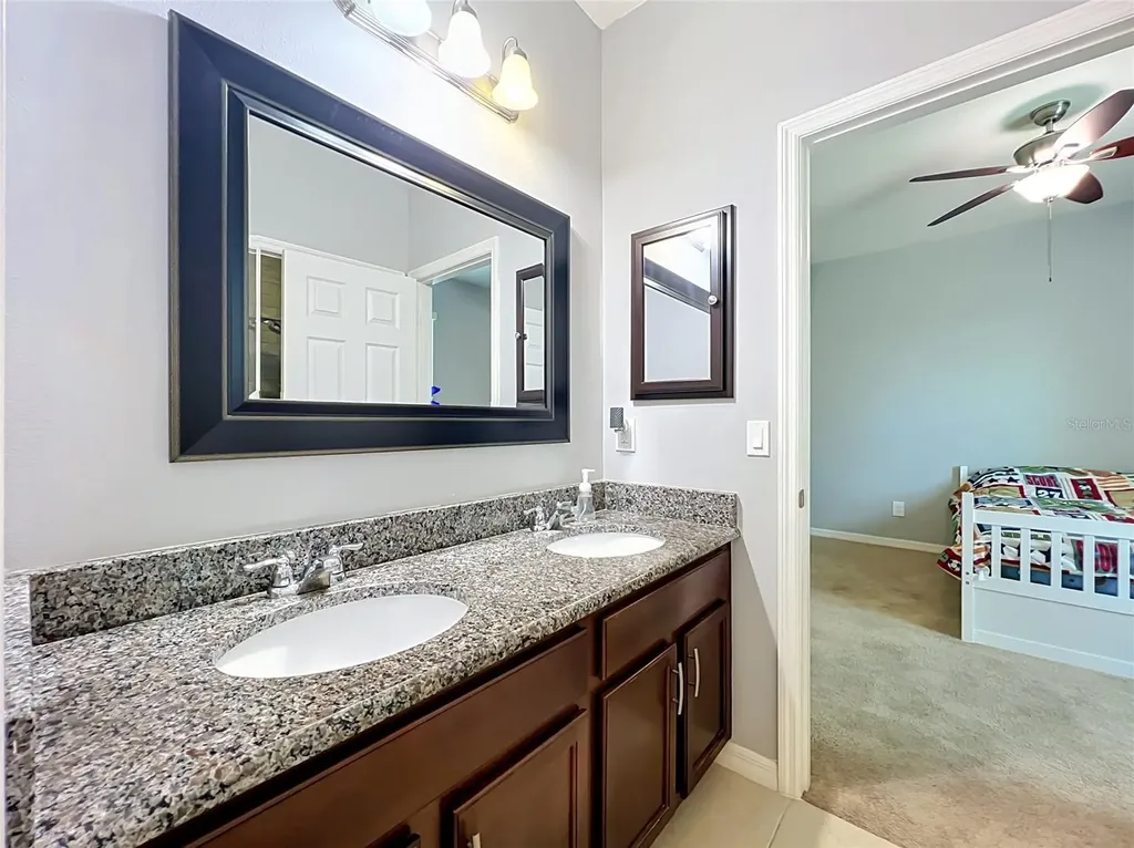 12224 Stone Bark Trail Orlando FL 32824