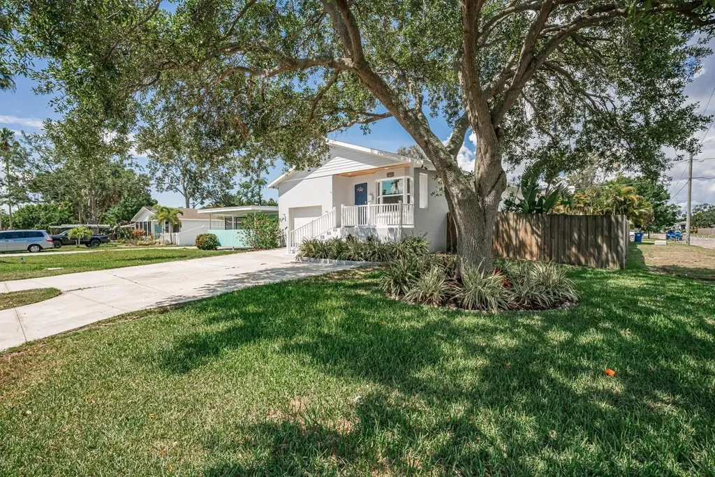 3792 Arkansas Avenue NE St Petersburg FL 33703