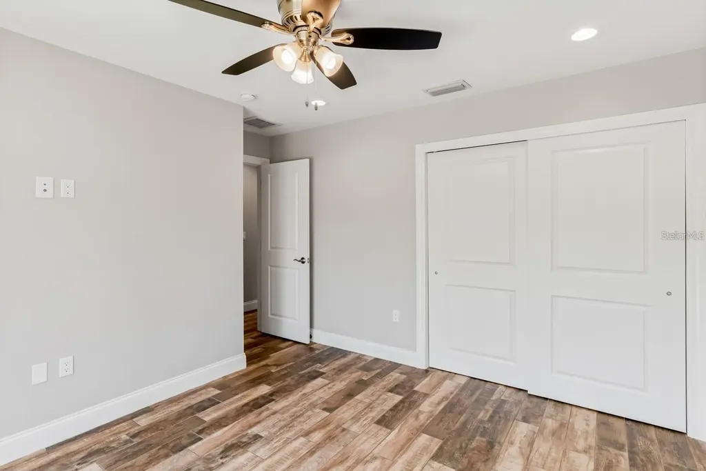 3792 Arkansas Avenue NE St Petersburg FL 33703