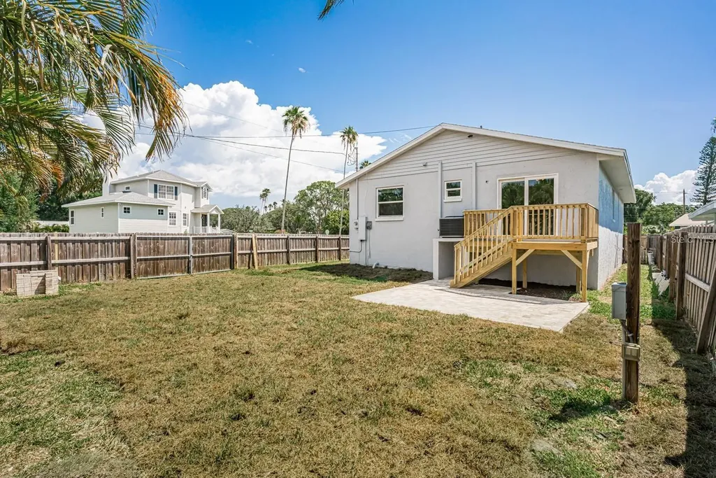 3792 Arkansas Avenue NE St Petersburg FL 33703