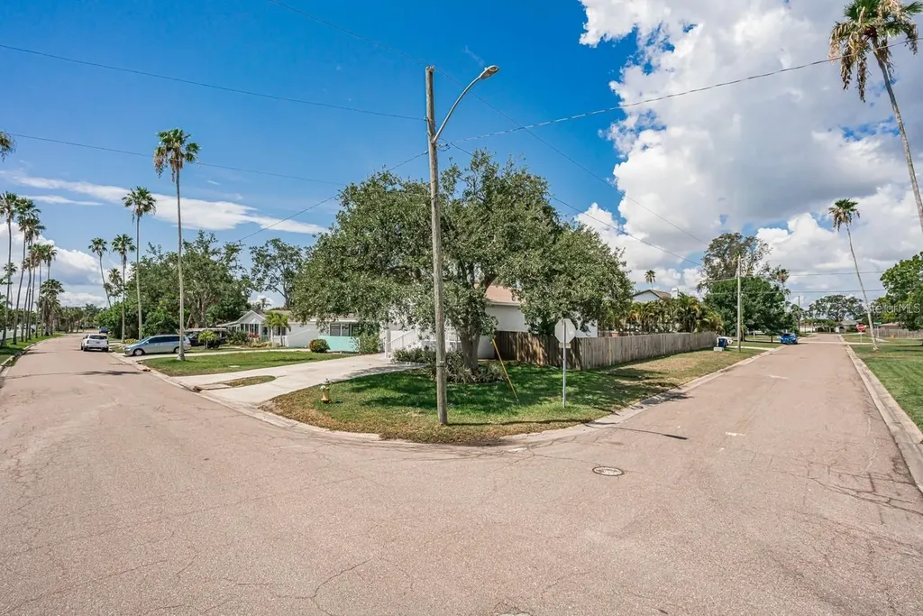 3792 Arkansas Avenue NE St Petersburg FL 33703