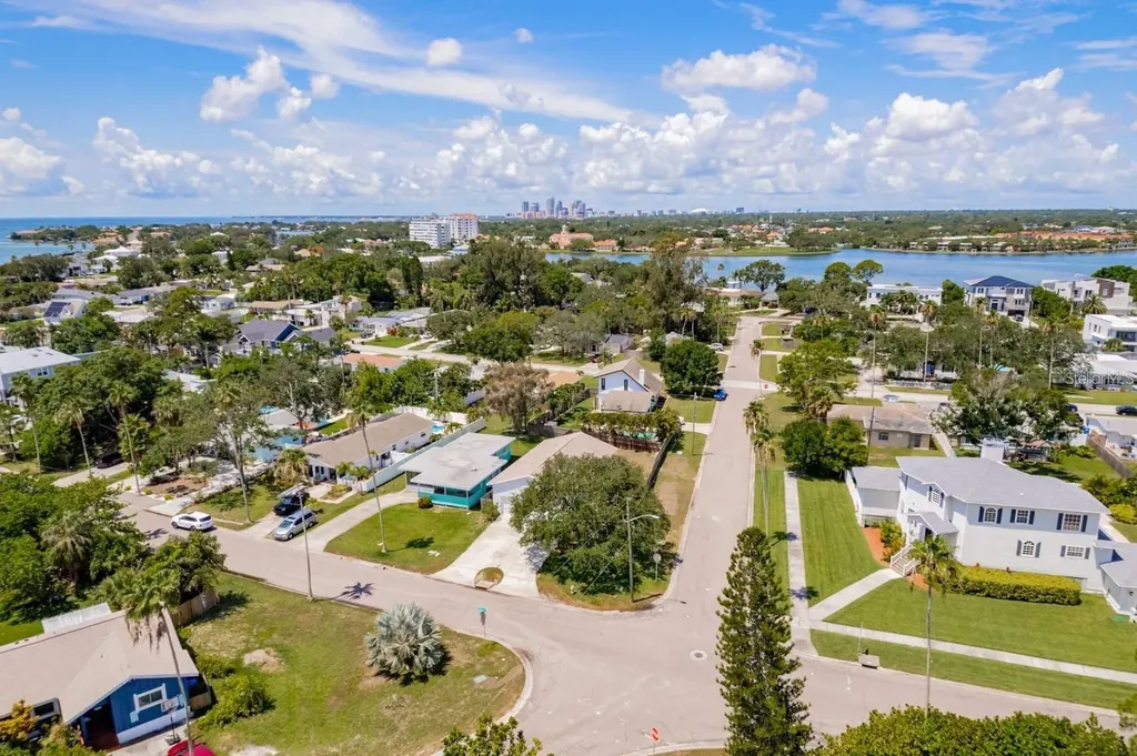 3792 Arkansas Avenue NE St Petersburg FL 33703
