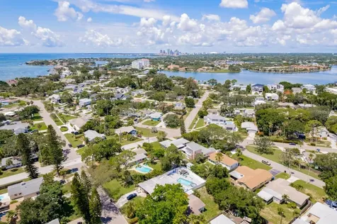3792 Arkansas Avenue NE St Petersburg FL 33703