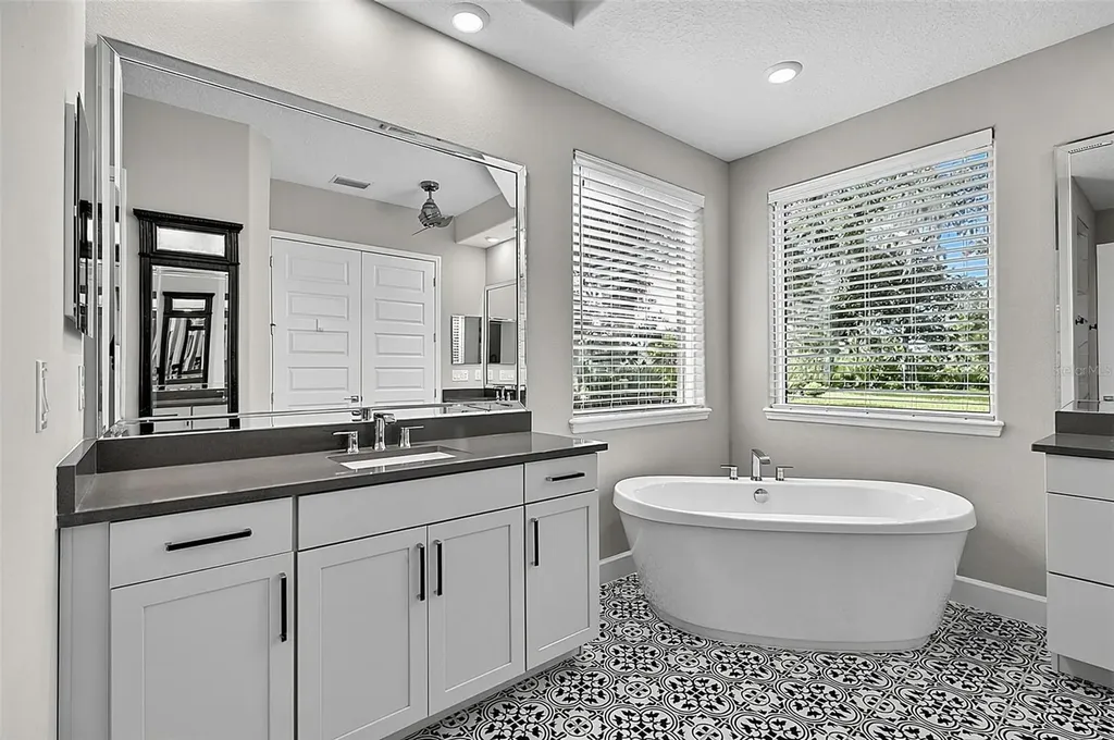 38 New Leatherwood Drive Palm Coast FL 32137