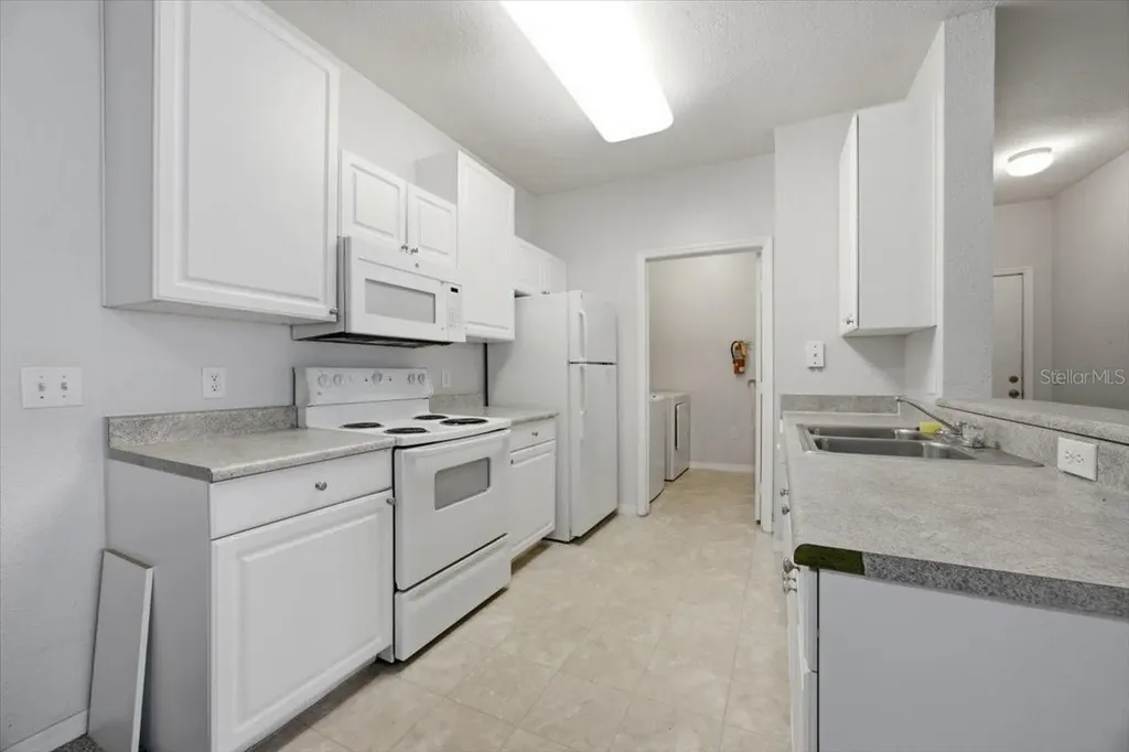 4008 Hemingway Circle Haines City FL 33844
