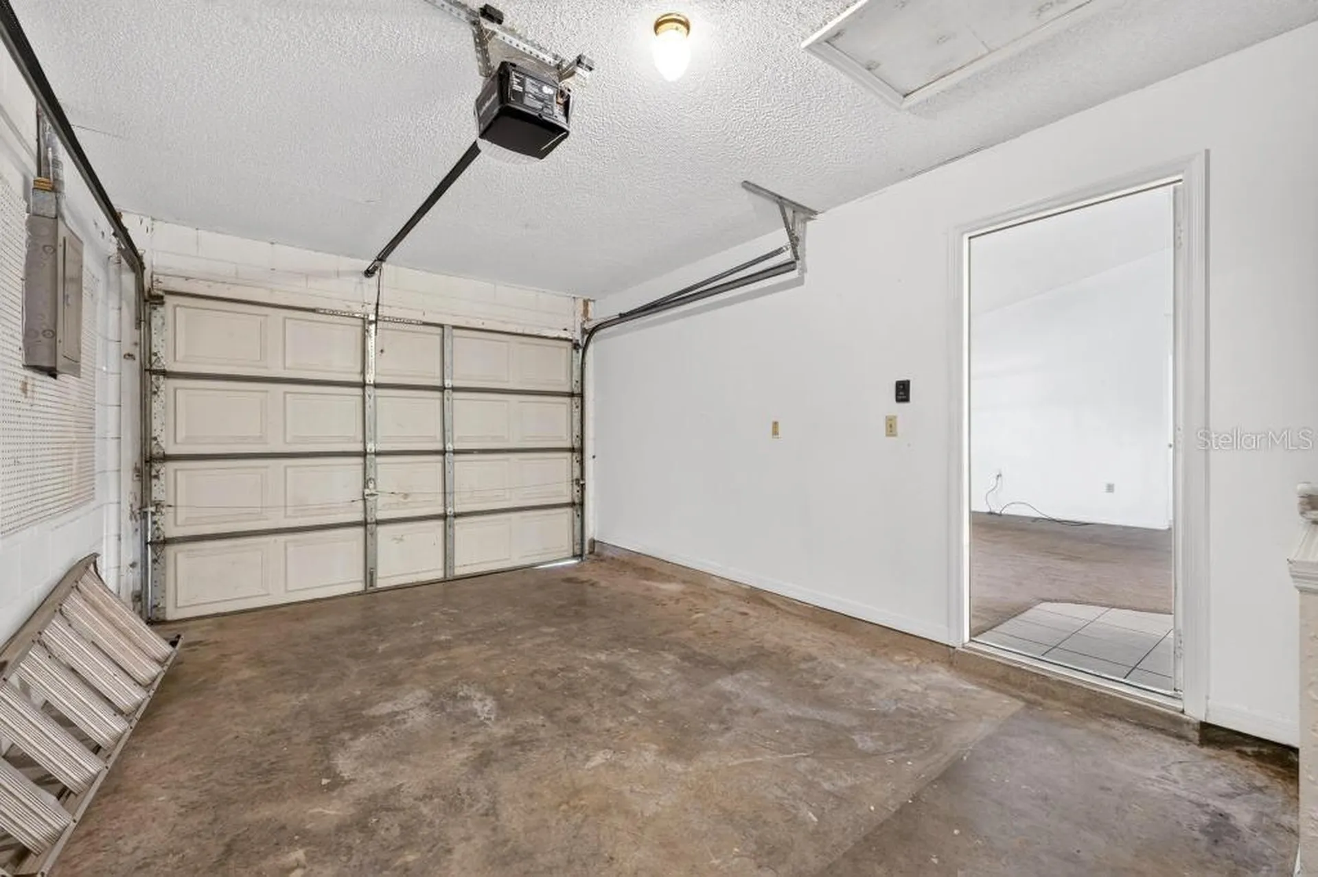 57 Cayman Circle Umatilla FL 32784