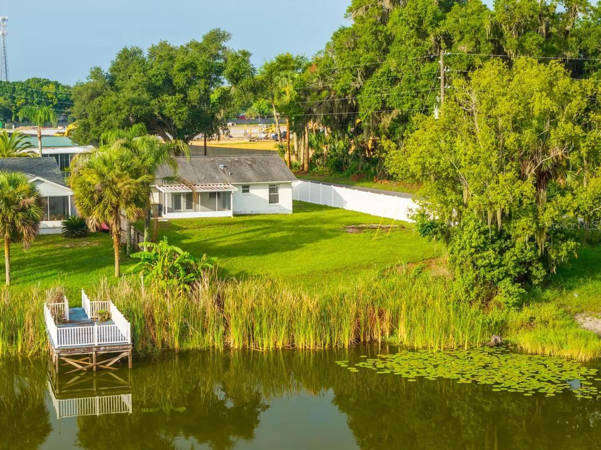 57 Cayman Circle Umatilla FL 32784