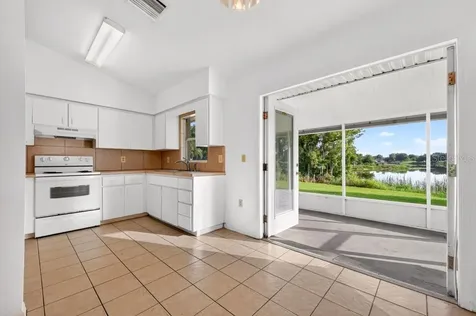 57 Cayman Circle Umatilla FL 32784